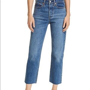 levi’s wedgie straight cropped jeans